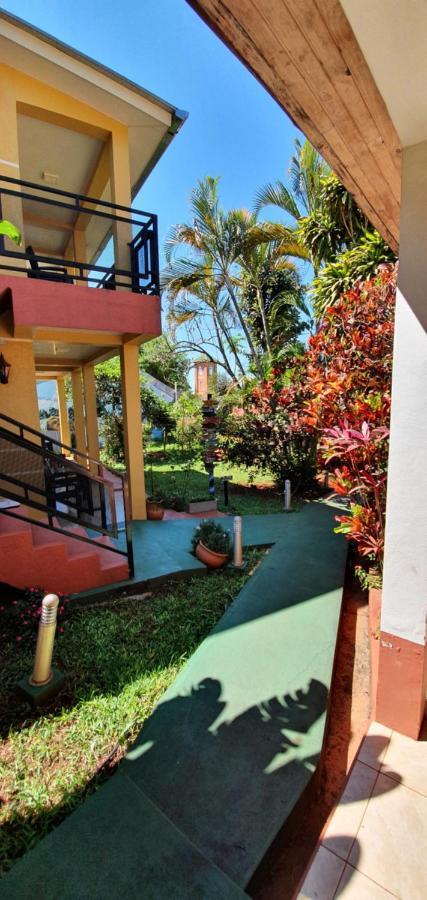 Hospedaje Jose Gorgues Puerto Iguazú Exterior foto